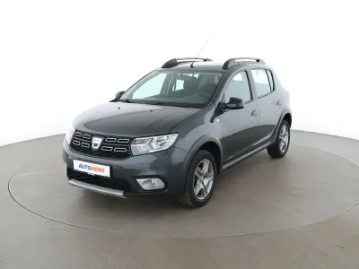 Gebraucht Dacia Sandero Celebration 90 PS (66 kW) 2018 Grau Limousine