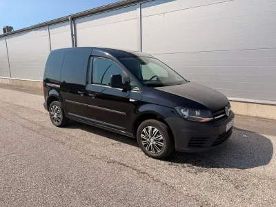Gebraucht VW Caddy 75 PS (55 kW) 2018 Schwarz Van / Kleinbus