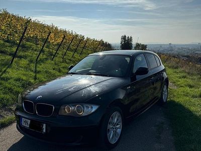 Usata BMW 116 116 CV (85 kW) 2010 Nero Utilitaria