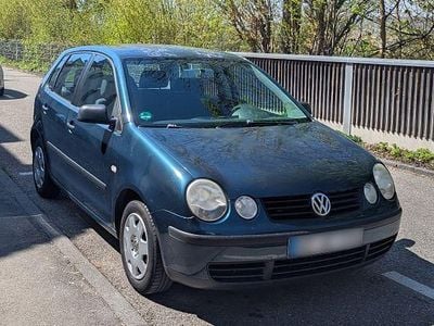 Usado VW Polo 64 HP (47 kW) 2002 Verde Sedan