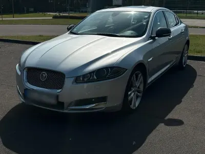 Gebraucht Jaguar XF 200 PS (147 kW) 2011 Grau Limousine