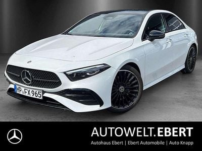 Andere farbe Gebraucht 2023 Mercedes A220 AMG line Limousine | 35.890 € (Fairer Preis)