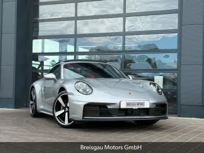 Gebraucht Porsche 992 Chrono 394 PS (289 kW) 2025 Silber