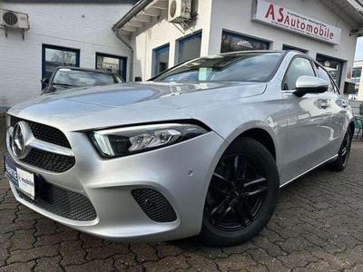 Gebraucht Mercedes A200 163 PS (119 kW) 2021 Silber  metalliclack Limousine