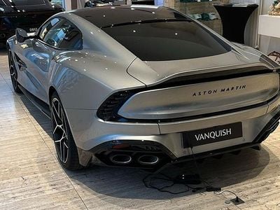 Neu Aston Martin Vanquish 835 PS (614 kW) 2025 Silber