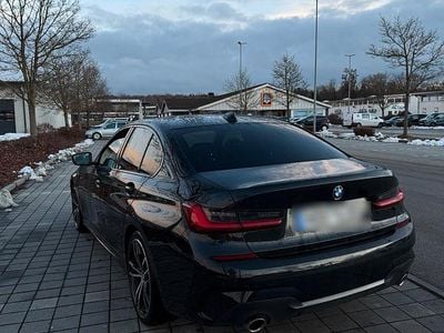 Schwarz Gebraucht 2021 BMW 320 M Sport Limousine | 33.999 € (Etwas zu teuer)