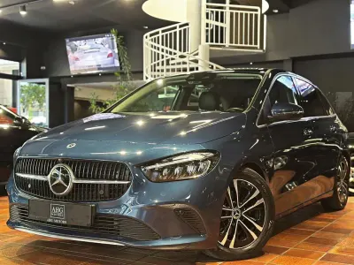 Gebraucht Mercedes 200 Progressive 150 PS (110 kW) 2023 Blau Limousine