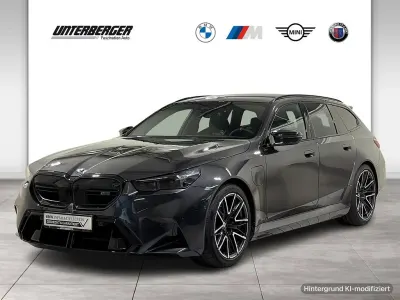 Gebraucht BMW M5 Performance 727 PS (534 kW) 2026 Sophistograu brillanteffekt Kombi