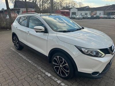 Gebraucht Nissan Qashqai 130 PS (95 kW) 2016 Weiß SUV