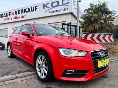 Gebraucht Audi A3 Attraction 122 PS (89 kW) 2015 Rot Limousine