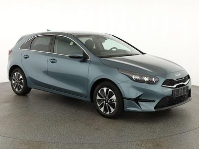 Pentametal metallic Neu 2025 Kia Ceed Kleinwagen | 24.184 € (Fairer Preis)