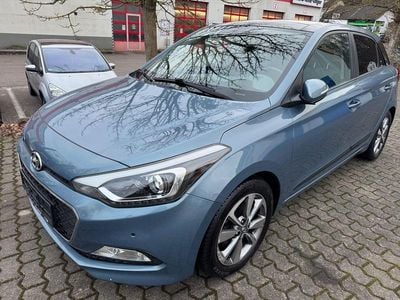 Blau Gebraucht 2017 Hyundai i20 Style Kleinwagen | 10.950 € (Guter Preis)