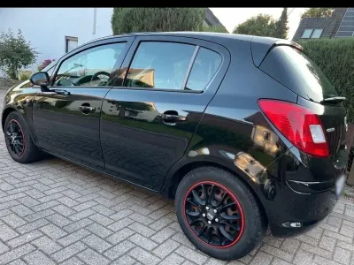 Gebraucht Opel Corsa 75 PS (55 kW) 2012 Schwarz Kleinwagen