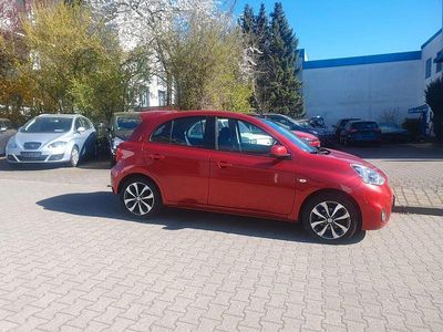 Gebraucht Nissan Micra Tekna 98 PS (72 kW) 2014 Rot Kleinwagen