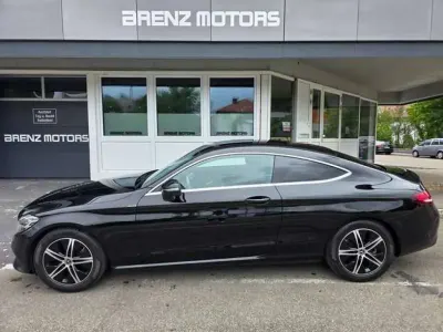 Gebraucht Mercedes C220 194 PS (142 kW) 2022 Schwarz  unilack Coupé