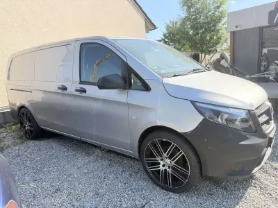 Gebraucht Mercedes Vito 163 PS (119 kW) 2016 Brillantsilber metallic Van