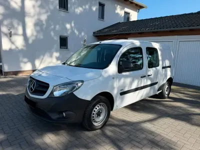 Gebraucht Mercedes Citan 111 110 PS (80 kW) 2017 Weiß Van / Kleinbus