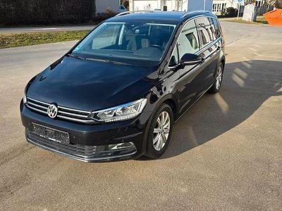Gebraucht VW Touran Highline 150 PS (110 kW) 2015 Schwarz Van / Kleinbus