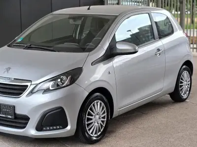 Gebraucht Peugeot 108 82 PS (60 kW) 2016 Silber Kleinwagen