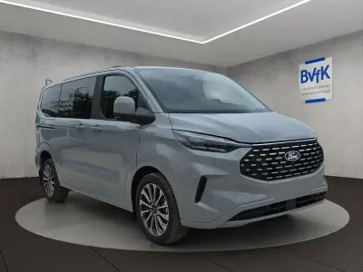 Neu Ford Tourneo Titanium X 170 PS (125 kW) 2026 Grau Van / Kleinbus
