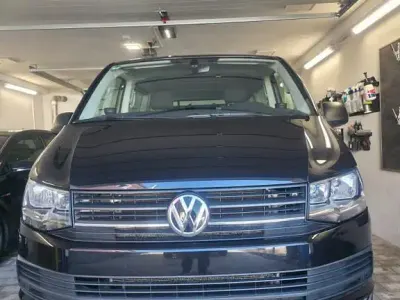 Gebraucht VW Multivan 150 PS (110 kW) 2018 Schwarz Van / Kleinbus