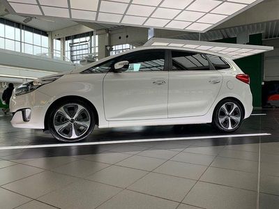 Gebraucht Kia Carens Edition 7 166 PS (122 kW) 2014 Weiß Van / Kleinbus