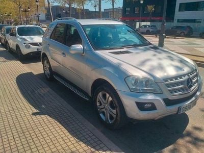 Second-hand Mercedes ML320 224 CP (164 kW) 2009 Argintiu SUV