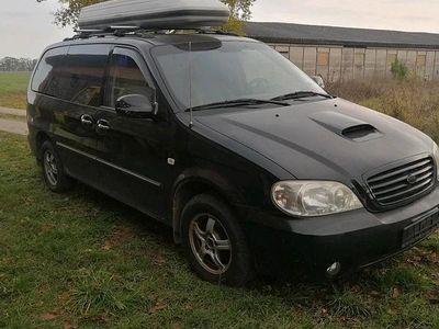 Begagnad Kia Carnival 145 HK (106 kW) 2006 Svart Minibuss