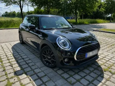 Gebraucht Mini Cooper 136 PS (100 kW) 2019 Schwarz Kleinwagen