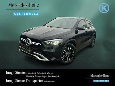Schwarz Gebraucht 2023 Mercedes GLA200 SUV | 31.990 € (Guter Preis)