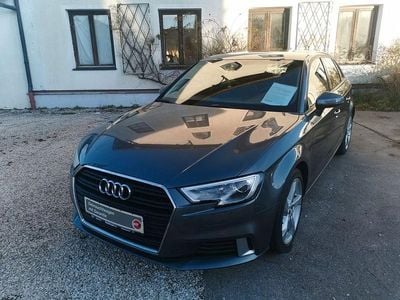 Grau Gebraucht 2017 Audi A3 Sport Limousine | 14.500 € (Fairer Preis)