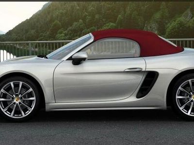 Second-hand Porsche Boxster 299 CP (219 kW) 2021 Argintiu Cabrio