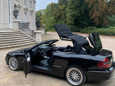 Second-hand Mercedes CLK320 224 CP (164 kW) 2006 Negru Cabrio