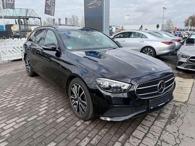 Gebraucht Mercedes E400 Avantgarde 330 PS (242 kW) 2021 Schwarz Limousine