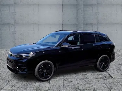 Gebraucht VW Tiguan R-line 193 PS (141 kW) 2026 Schwarz SUV