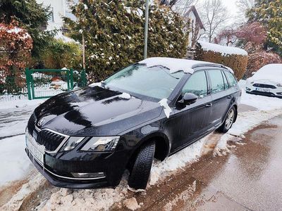 Schwarz Gebraucht 2020 Skoda Octavia Ambition Kombi | 15.100 € (Guter Preis)