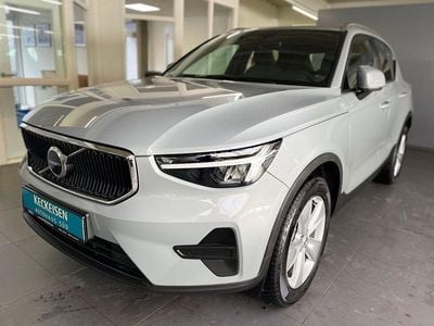 Gebraucht Volvo XC40 Core 163 PS (119 kW) 2023 Vapour grey SUV