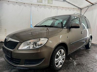 Gebraucht Skoda Roomster 86 PS (63 kW) 2012 Braun Van / Kleinbus