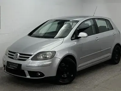 Usata VW Golf V 102 CV (75 kW) 2007 Argento Berlina