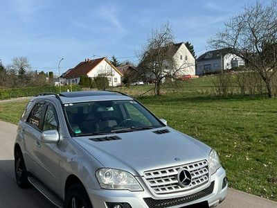 Gebraucht Mercedes ML300 190 PS (139 kW) 2010 Silber SUV