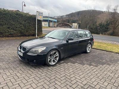 Gebraucht BMW 530 M Sport 218 PS (160 kW) 2005 Schwarz Kombi