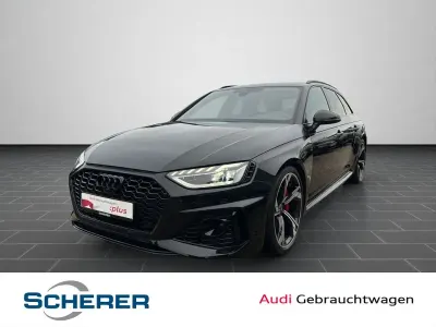 Gebraucht Audi RS4 Sport 450 PS (330 kW) 2022 Mythosschwarz metallic Kombi
