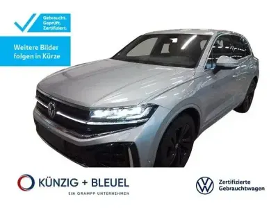 Second-hand VW Touareg R-line 340 CP (250 kW) 2025 Argintiu SUV