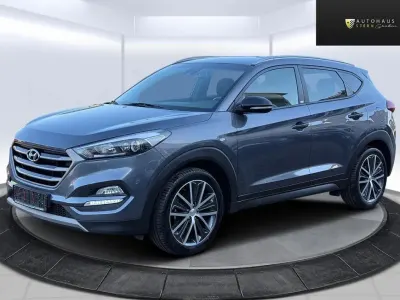 Używany Hyundai Tucson Passion 177 KM (130 kW) 2018 Szary SUV