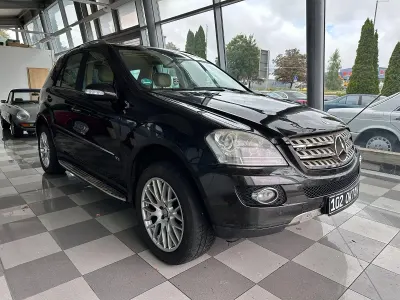 Gebraucht Mercedes ML280 190 PS (139 kW) 2007 Schwarz SUV