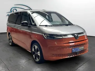 Gebraucht VW Multivan Life 150 PS (110 kW) 2025 Orangekeine angabe Van / Kleinbus