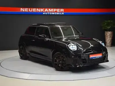 Gebraucht Mini John Cooper Works 156 PS (114 kW) 2024 Schwarz Kleinwagen