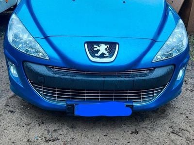 Gebraucht Peugeot 308 120 PS (88 kW) 2008 Blau Kleinwagen