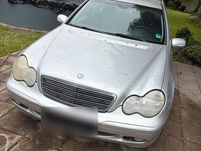 Usata Mercedes C220 Classic 143 CV (105 kW) 2003 Grigio Utilitaria