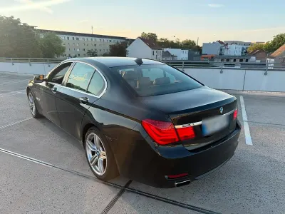 Gebraucht BMW 730 245 PS (180 kW) 2008 Schwarz Limousine